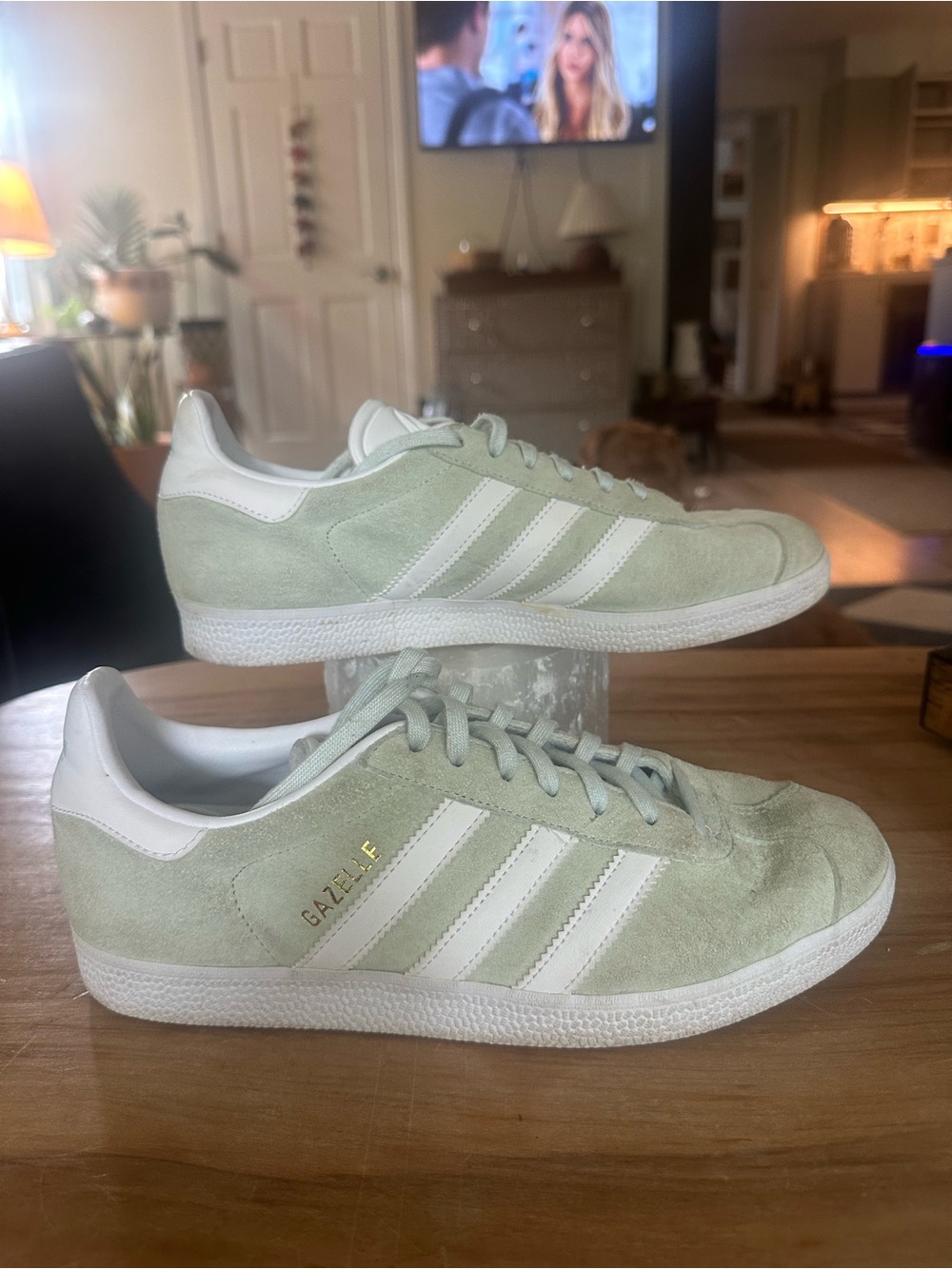 adidas Gazelle Suede Sneakers - Light Green & White. Size 8